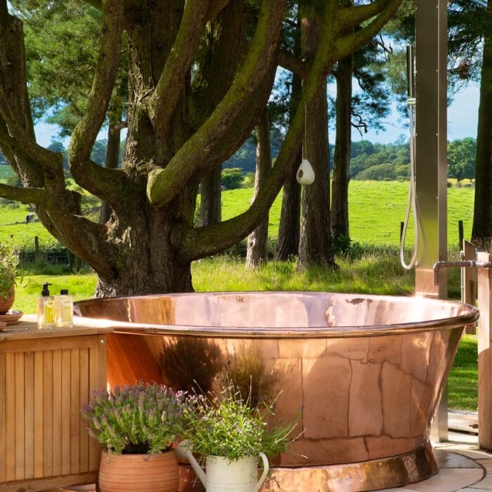 Hot tub holiday cottages